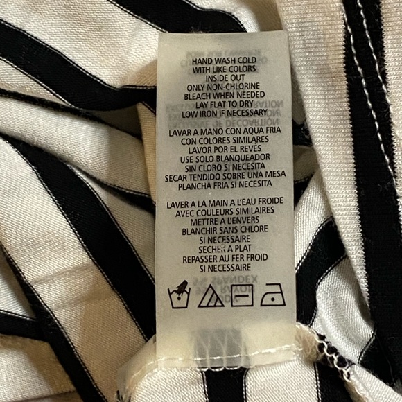 Calvin Klein Striped Top, sz small, black & white - Picture 6 of 7